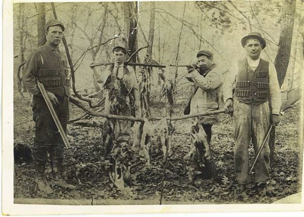Early 1900's Hunting scene Allenville MO